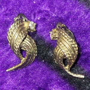 Clip On Rhinestone Silver Tone Earrings UM